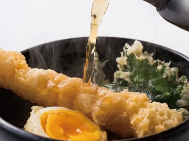 お出汁をかけて天茶漬けに